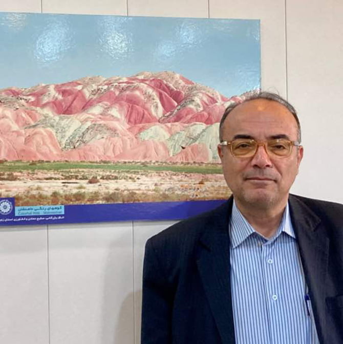 پورمقدم