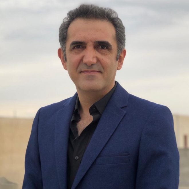 کوروش نیا