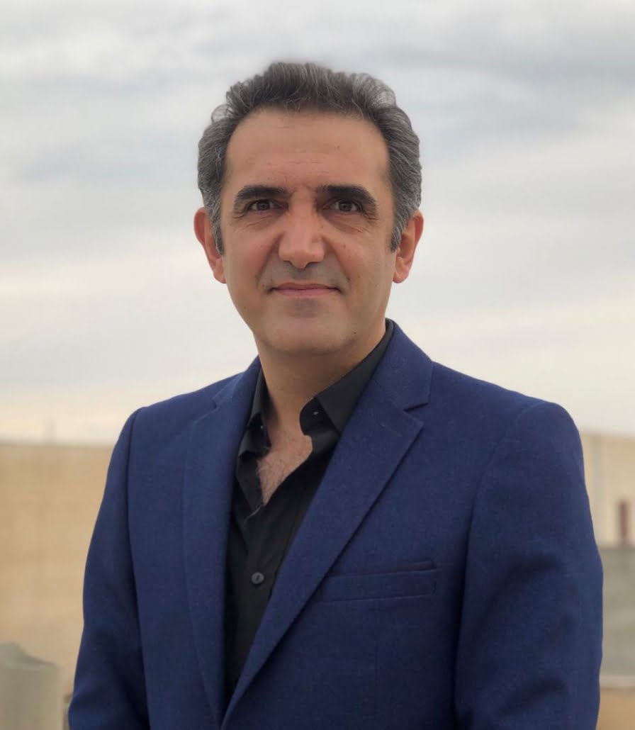کوروش نیا