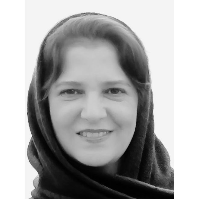مژگان خاکپور