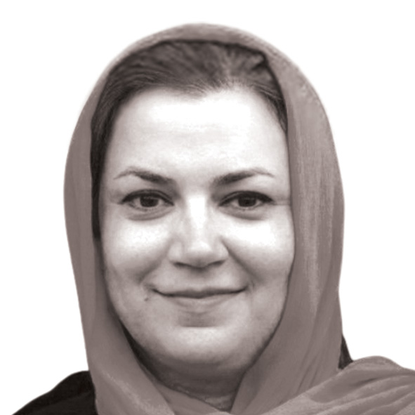 منا عرفانیان