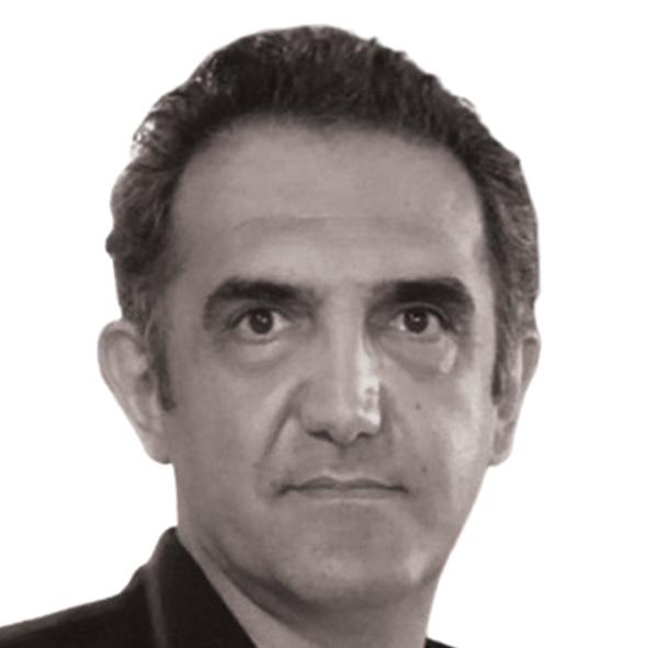 مهرداد کوروش نیا