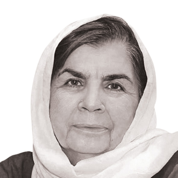 گیتی اعتماد