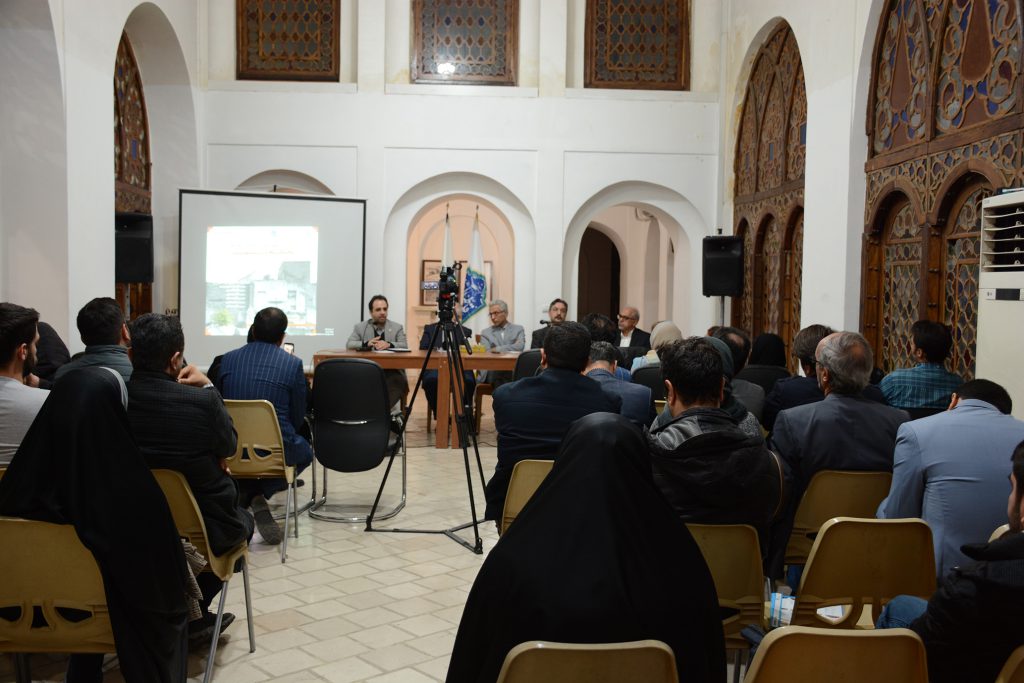 پروفسور محمود گلابچی