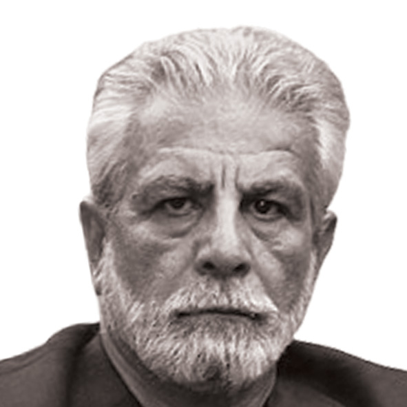 منوچهر شاهسواری