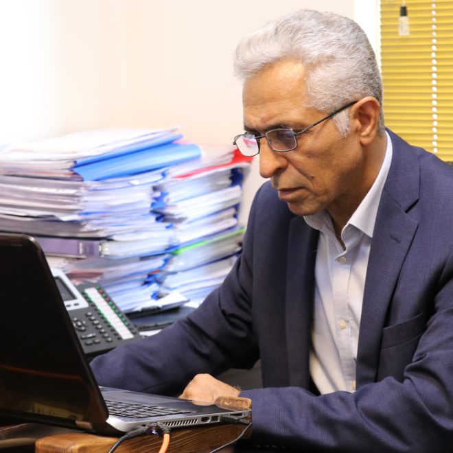 کتاب تعامل تکنولوژی و معماری به قلم پروفسور گلابچی