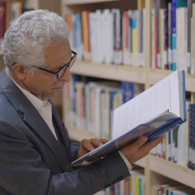 پروفسور محمود گلابچی