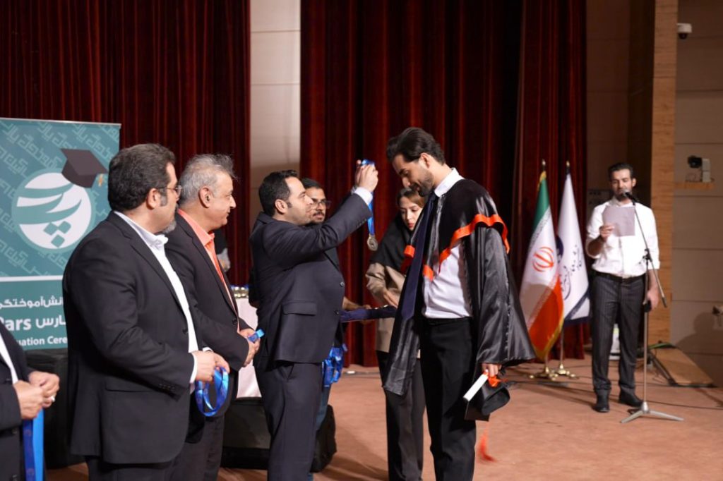 اهدای مدال