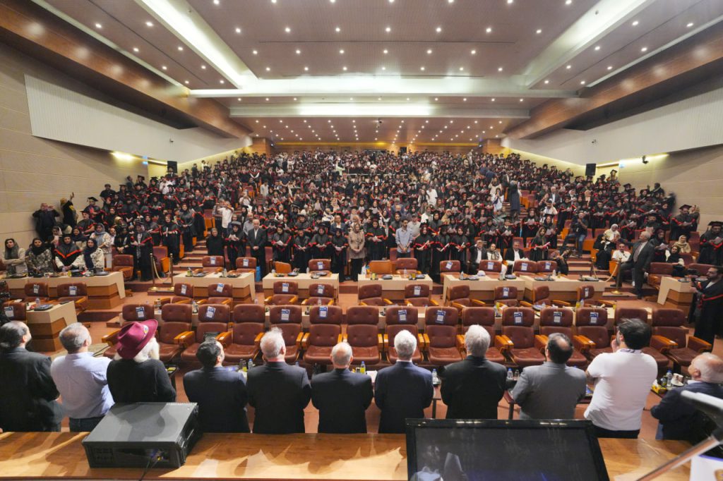 سوگندنامه در جشن فارغ التحصیلی پارس