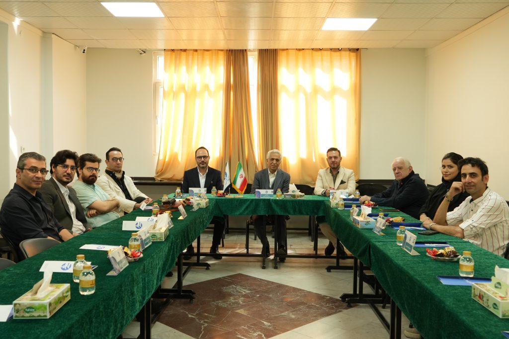 برگزاری نشست هم‌اندیشی اساتید گروه آهنگسازی دانشگاه پارس