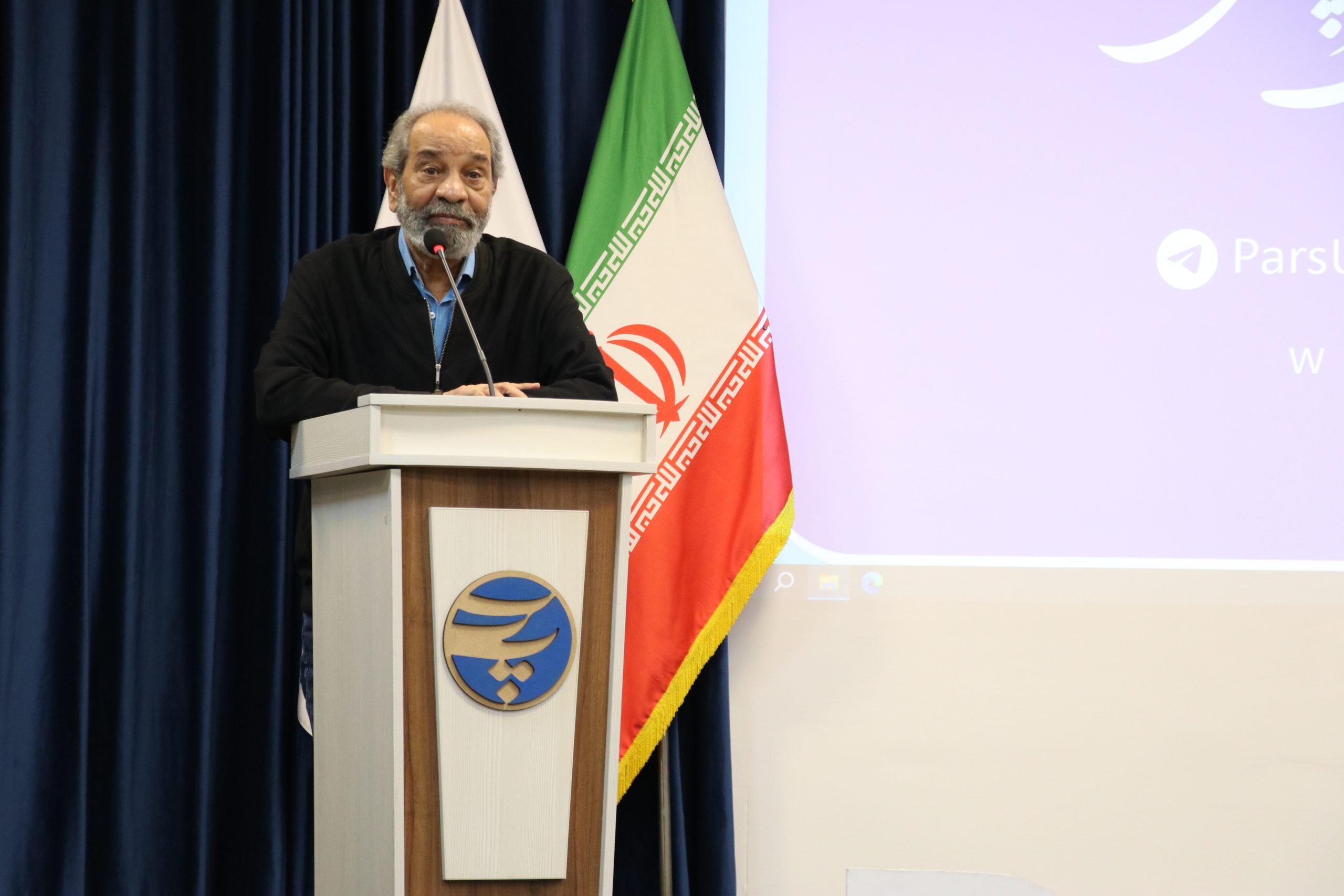داریوش فرهنگ